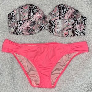 Victoria’s Secret bikini set